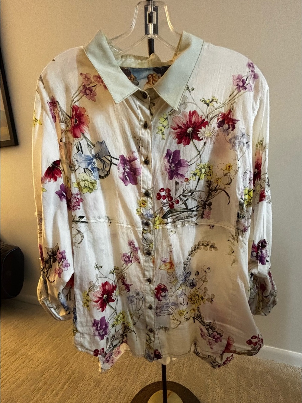 Aratta Floral Button-Up White Blouse with Pastel Collar